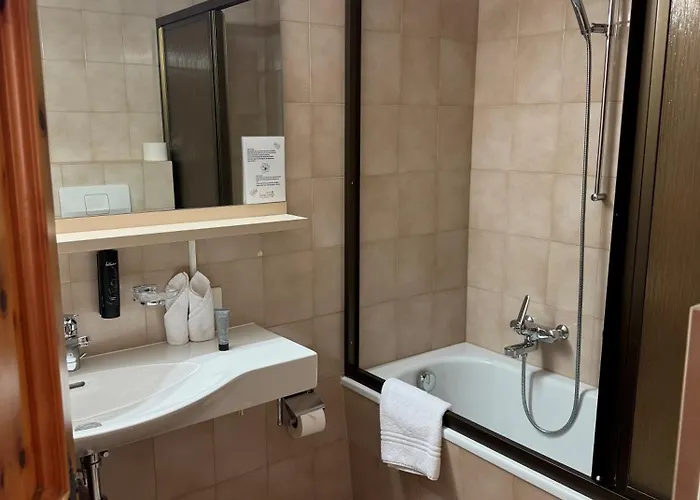 Отель Chesa Languard 3*