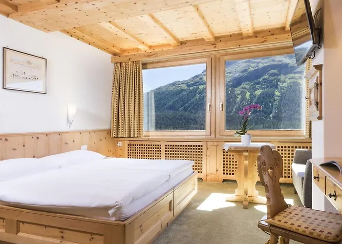 Hotel Chesa Languard 3*